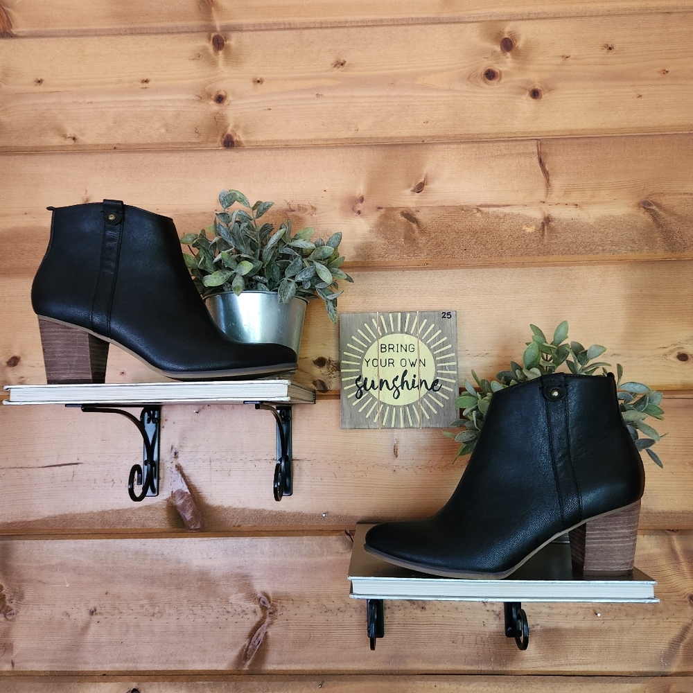 G.H. Bass Co. Shiloh Black Leather Ankle Boots Booties Block Heel Shoes Size 8 M